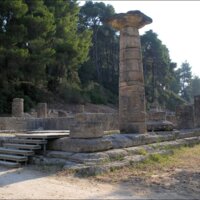 http://pireh.univ-paris1.fr/patrimoine/images/olympie/Olympia_-_Temple_of_Hera_1.jpg