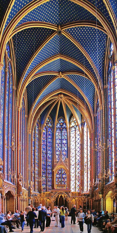 https://pireh.univ-paris1.fr/patrimoine/images/eglisesParis/800px-Sainte_Chapelle_-_Upper_level_1.jpg