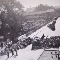 https://pireh.univ-paris1.fr/patrimoine/images/liberation_paris/barricade_gennevilliers_pont_clichy_a.jpg