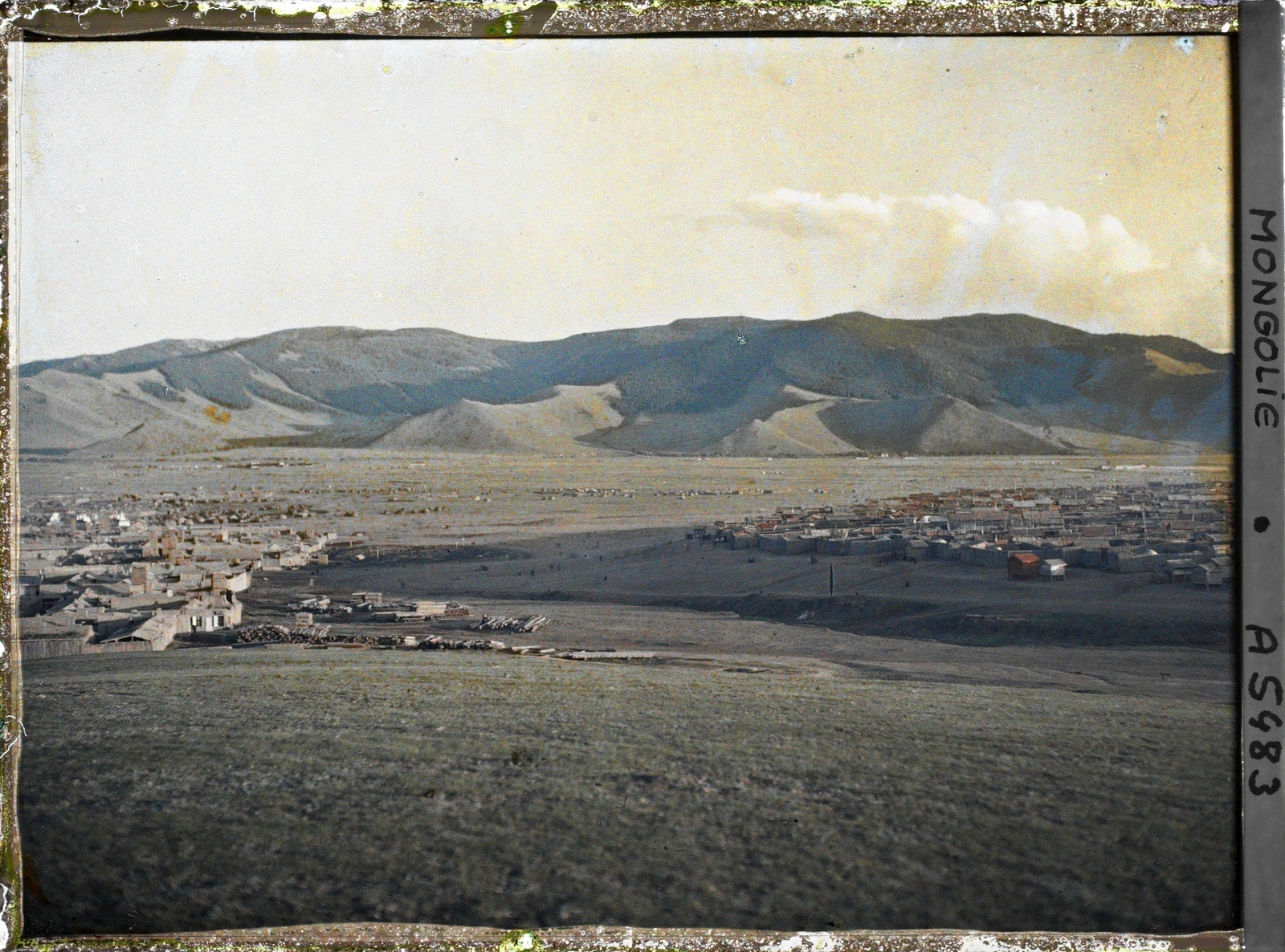 L'extrémité du quartier commerçant Damnuurchin et l'est de la "ville des lamas" appelée Ganda