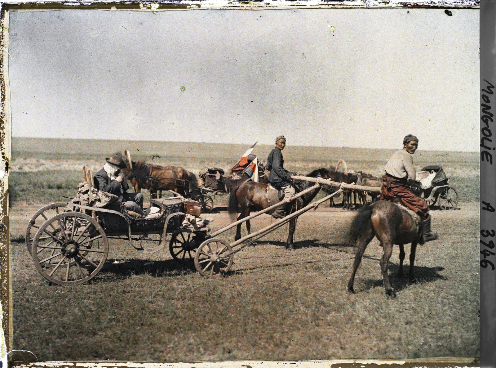 La poste mongole croise la caravane de Stéphane Passet